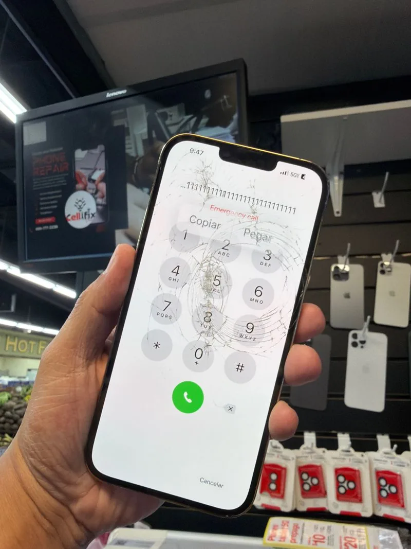 iPhone encendido y probado después de la reparación en Cellifix